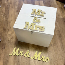 Load image into Gallery viewer, FLIC100-D Gold Mr &amp; Mrs Letters