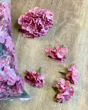 Load image into Gallery viewer, DRAH100-C Mauve Hydrangea Pieces
