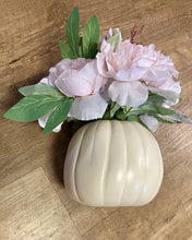 Load image into Gallery viewer, BERK200-I Light Pink Floral, Pumpkin Arrangement
