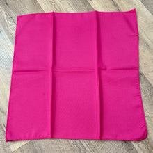Load image into Gallery viewer, REES100-T Magenta Pink Cloth Napkins