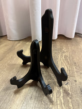 Load image into Gallery viewer, SZEK-Q Black, Wood Easel