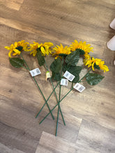 Load image into Gallery viewer, SMEG100-DT Long-Stem Sunflowers