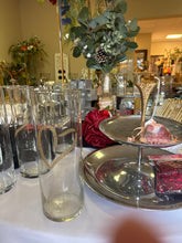 Load image into Gallery viewer, CHAR100-AE 9.5” Gold-Heart Cylinder Vase