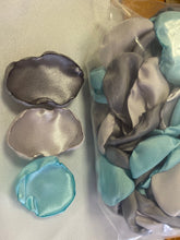 Load image into Gallery viewer, BOOK100-V Seafoam Green &amp; Silver Petals