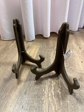 Load image into Gallery viewer, SZEK-R 8” Brown, Wood Easel