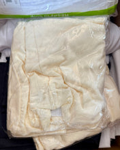 Load image into Gallery viewer, REES100-DI Ivory, Spandex Folding Chair Covers