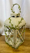 Load image into Gallery viewer, SHIM100-K Grey Lanterns w Ivy Ribbon