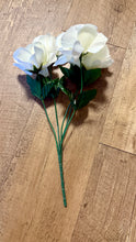 Load image into Gallery viewer, PACIFICO-H Short-Stem White Roses