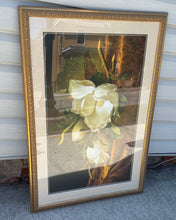 Load image into Gallery viewer, SMEG100-L 2x3ft Gold Frame- Floral Artwork