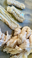 Load image into Gallery viewer, SMEG100-EA Cream/Beige Cheesecloth