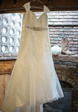 Load image into Gallery viewer, DOEGE- Ivory Lace Gown, Cap Sleeve. Size 20W