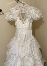 Load image into Gallery viewer, STON100-A Vintage Ballgown. Size 2/4