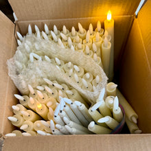 Load image into Gallery viewer, REES100-AC Battery Operated Tapered Candle