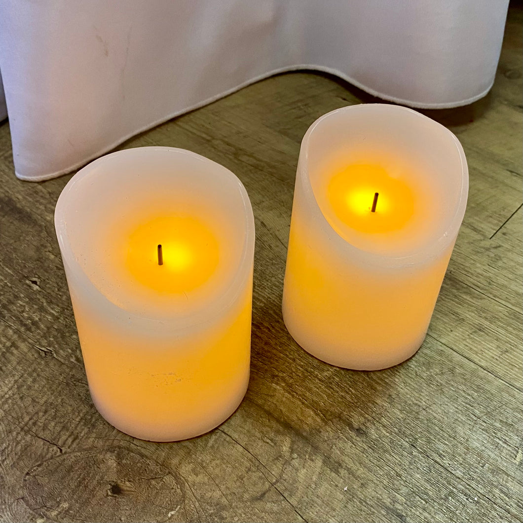 LIVI100-M Battery Operated Pillar Candles