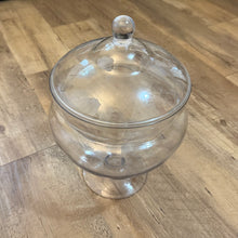 Load image into Gallery viewer, REES100-AW Assorted Hard-Plastic Container/Candy Dish