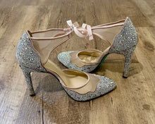 Load image into Gallery viewer, WILS300-C Champagne Rhinestone Heels. Size 8