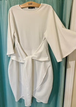 Load image into Gallery viewer, THOMPSON-G Bell-Sleeve White, Bodycon Dress. Size 14