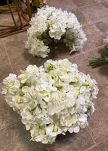 Load image into Gallery viewer, AGER100-D Ivory Hydrangeas