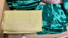 Load image into Gallery viewer, TERC100-K 72” Emerald Green Table Overlay