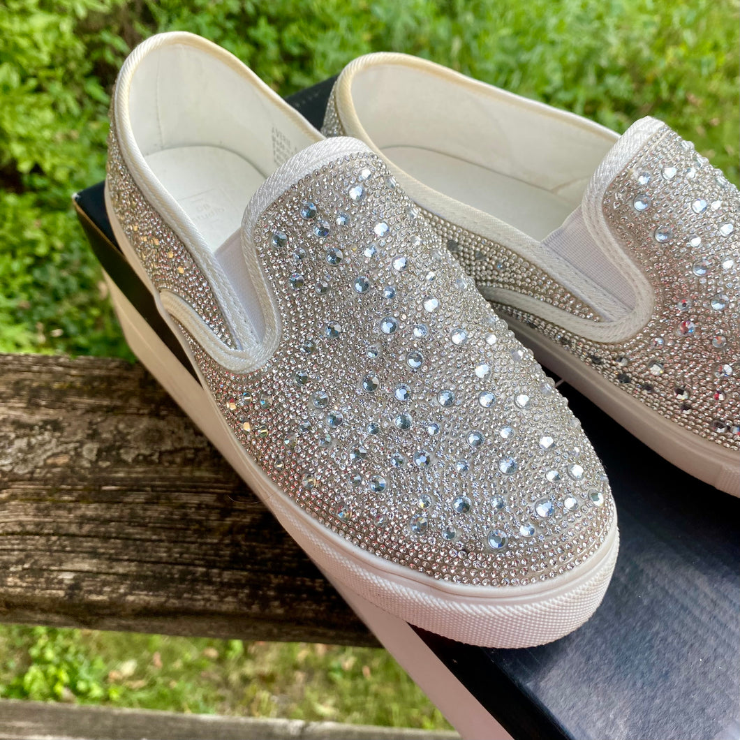 PROS100-N White Rhinestone Slip-On Sneakers. Size 5.5