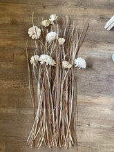 Load image into Gallery viewer, MATT100-A 33” Neutral￼ Wood Flowers &amp; Grass