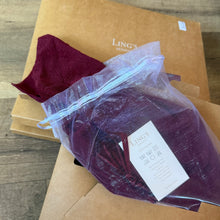 Load image into Gallery viewer, SMEG100-AI Burgundy Draping Material/Runner