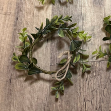 Load image into Gallery viewer, WILSON-Q Mini, Boxwood Wreaths
