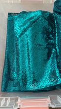 Load image into Gallery viewer, REES100-CX Teal, Sequins Table Runner