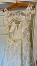 Load image into Gallery viewer, GASTON-D A-Line Sequins, Ivory Gown. Size 12