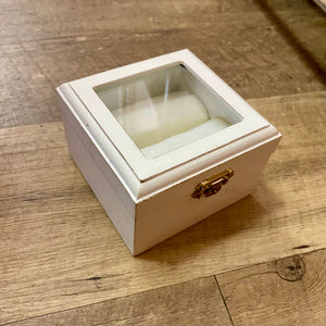 MCCO200-A White, Wooden Ring Box