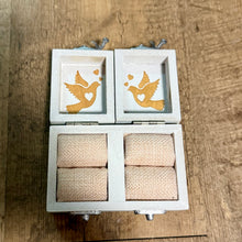 Load image into Gallery viewer, WARN100-L Mr/Mrs Whitewash Ring Box