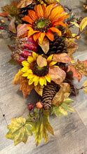 Load image into Gallery viewer, BRAC100-D Sunflower/Pine Cone Fall Swags