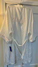 Load image into Gallery viewer, BENN100-B NWT “Bride” Robe. Size XXL