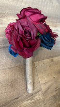 Load image into Gallery viewer, SMEG100-AS Burgundy &amp; Navy Blue Mini Bouquet