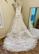 Load image into Gallery viewer, STON100-B Vintage Ballgown. Size 4