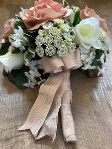 LYNC100-C Dusty Rose Arm Bouquet