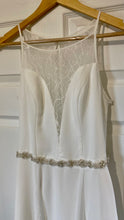 Load image into Gallery viewer, GATE200-B High Neck White Lace Gown. Size 6