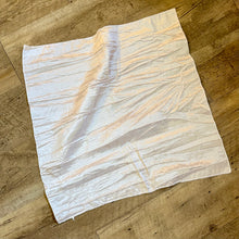 Load image into Gallery viewer, REES100-DK Blush Pink Crinkle Napkins