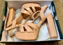 Load image into Gallery viewer, BENN100-M Nude/Cream High Heels. Size 7