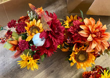 Load image into Gallery viewer, BRAC100-B Fall Centerpiece Arrangements