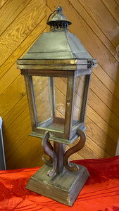 LYNN100-A Large Decorative Lantern