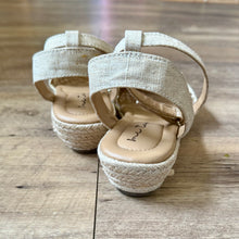 Load image into Gallery viewer, LYNN100-CH Wicker Sandal, Strappy Wedge. Size 8