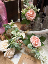 Load image into Gallery viewer, SPAYDE-AE Mini Centerpiece Bunches