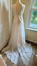 Load image into Gallery viewer, SHEFFIELD-A Creamy Ivory Strapless Silouette Gown. Size 6/8