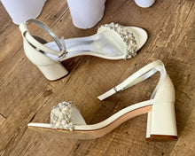 Load image into Gallery viewer, AGER100-B Rhinestone, Ivory Block Heel. Size 8.5/9