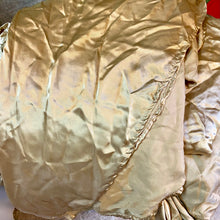 Load image into Gallery viewer, MCAN100-B 120” Round Gold, Satin Tablecloth