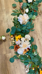 HIPP100-B Ivory/Mauve/Orange Garland