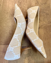 Load image into Gallery viewer, CHAR100-AU Ivory Lace &amp; Nude Heel. Size 7.5