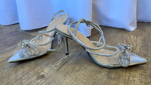 Load image into Gallery viewer, LEME100-H Silver Pointed-Toe Strap Heels. Size 7/7.5