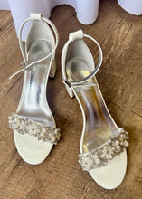 Load image into Gallery viewer, AGER100-B Rhinestone, Ivory Block Heel. Size 8.5/9
